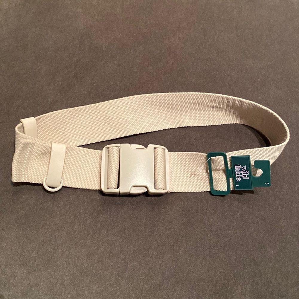 Women’s Tan Belt with Large Clip Buckle Adjustable Size S NWT